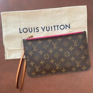 LOUIS VUITTON - Monogram Neverfull Pouch